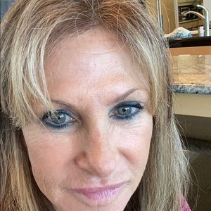 Meet your Posher, Angie